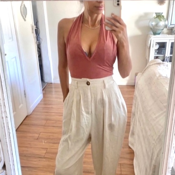 🪞 NEW deep v neck suede halter top - Picture 6 of 6